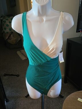 NWT Shade And Shore Two-Tone Teal and Cream Wrap One-Piece Swimsuit